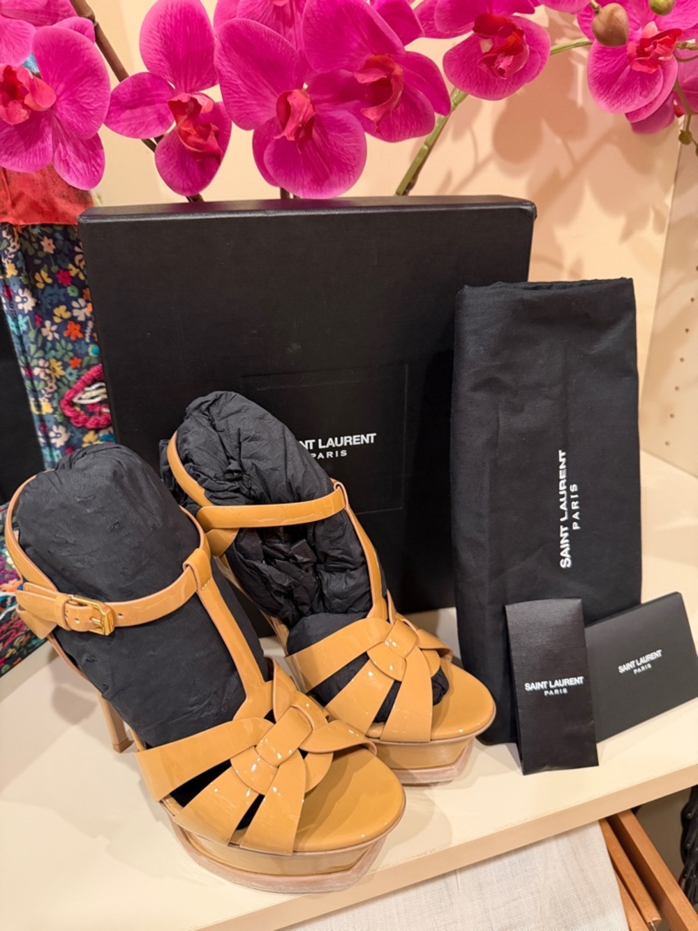 Almost Brand New Saint Lauren signature Sandals size 38.5